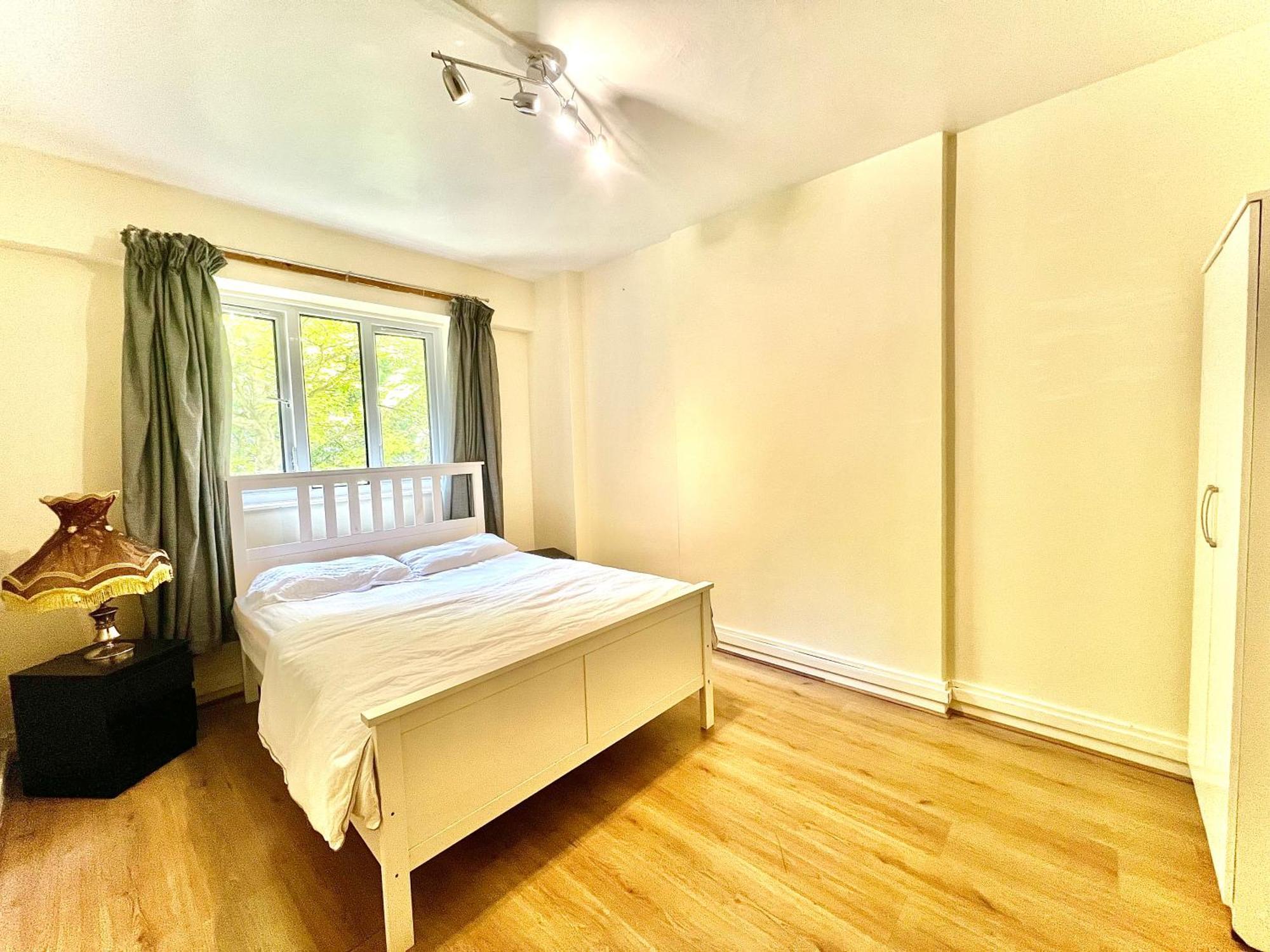 3 Bedroom Apartment, Prime W2 * London